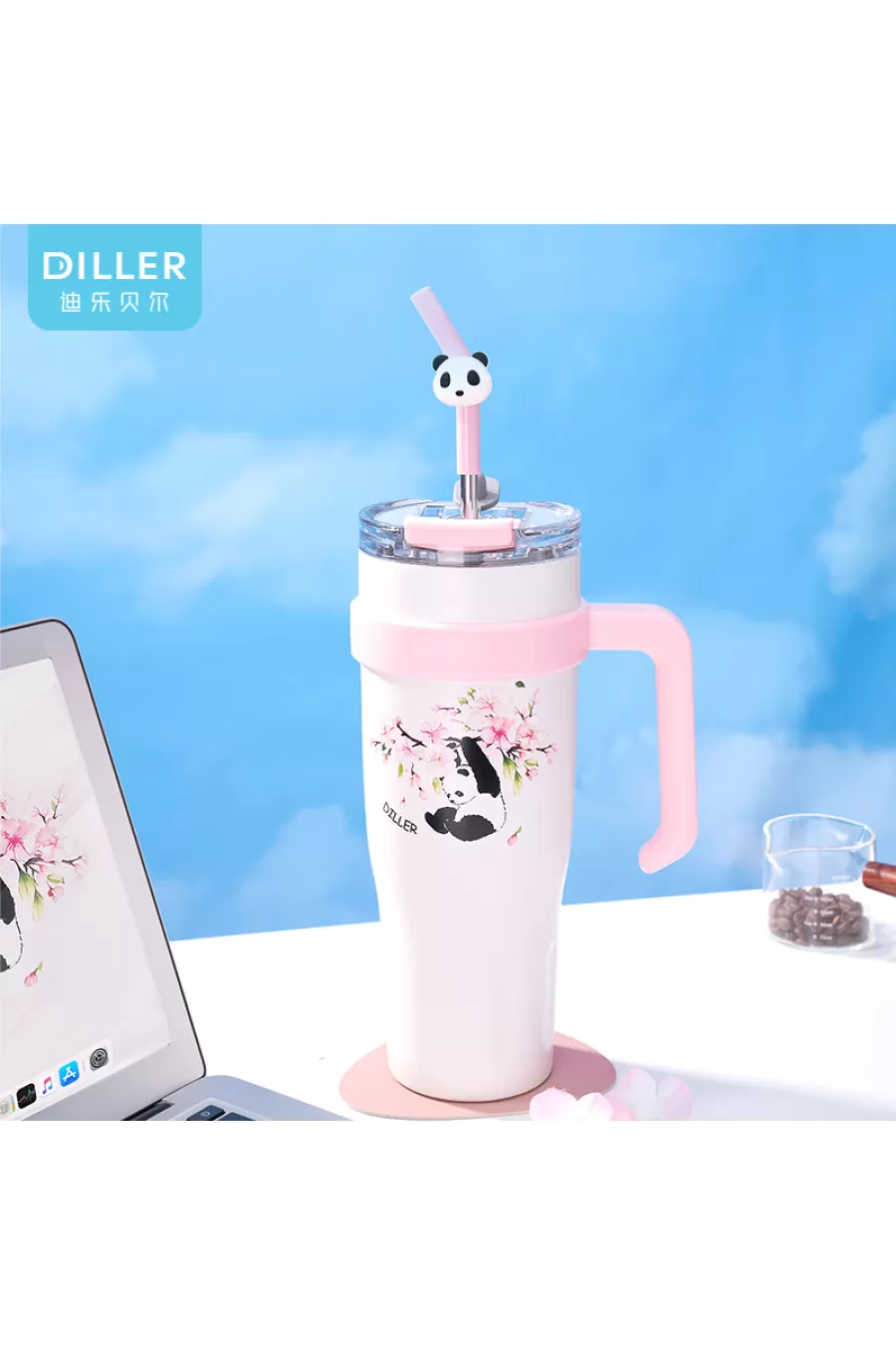 معرفی ماگ طرح پاندا دیلر Diller با طراحی فانتزی و نی عروسکی معرفی ماگ طرح پاندا دیلر Diller با طراحی فانتزی و نی عروسکی