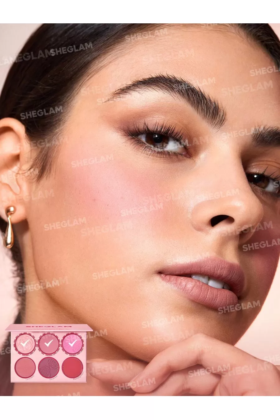 سؤالات متداول درباره پالت رژگونه رنگ Blushing Bouquet شیگلم Sheglam سؤالات متداول درباره پالت رژگونه رنگ Blushing Bouquet شیگلم Sheglam