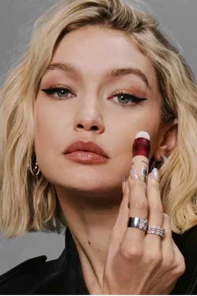  تصویر 2 : کانسیلر پددار ایج ریواند شماره 110 میبلین نیویورک Maybelline New York 