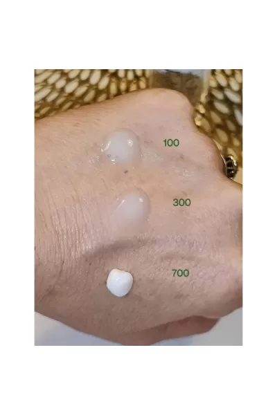  تصویر 20 : سرم میکرونیدلینگ ریدل شات سیکا ترمیم کننده 300 وی‌تی کازمتیک VT Cosmetics 