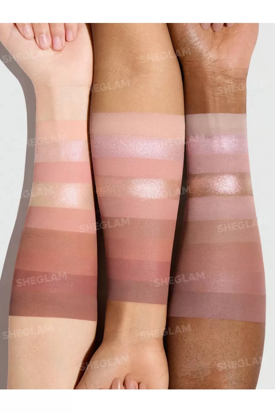 فرمول رنگی هوشمند پالت سایه Just Blushed شیگلم Sheglam روی سه تناژ پوست فرمول رنگی هوشمند پالت سایه Just Blushed شیگلم Sheglam روی سه تناژ پوست