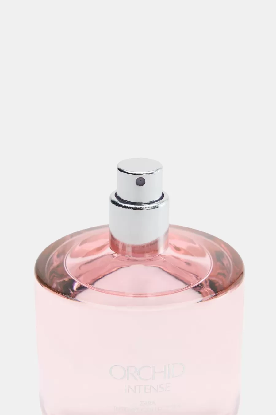 نحوه استفاده از عطر زنانه ادوپرفیوم ارکید اینتنس زارا ZARA با اسپری نحوه استفاده از عطر زنانه ادوپرفیوم ارکید اینتنس زارا ZARA با اسپری