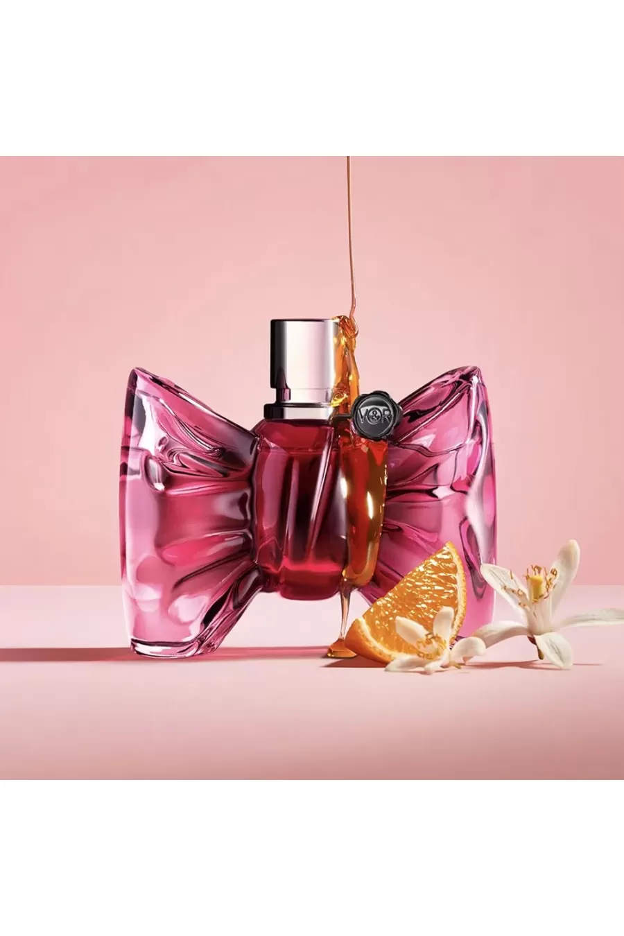 ترکیبات مؤثر عطر زنانه بانبون واپو ویکتور اند رالف Viktor & Rolf با حال‌وهوای مرکباتی و گلی