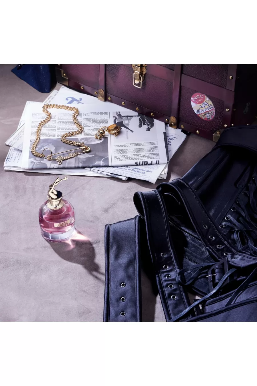 نحوه استفاده از عطر زنانه اسکندل ادوپرفیوم ژان پل گوتیه JEAN PAUL GAULTIER نحوه استفاده از عطر زنانه اسکندل ادوپرفیوم ژان پل گوتیه JEAN PAUL GAULTIER