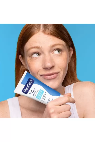  تصویر 4 : فوم کرمی ضدجوش برای پاکسازی و پیشگیری از جوش پانوکسیل PanOxyl 