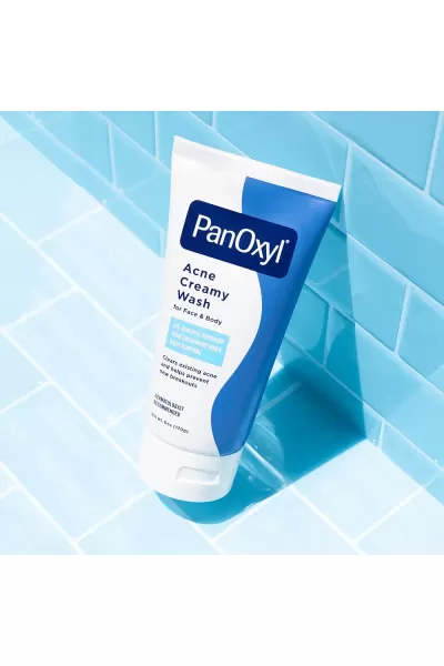 تصویر 7 : فوم کرمی ضدجوش برای پاکسازی و پیشگیری از جوش پانوکسیل PanOxyl 