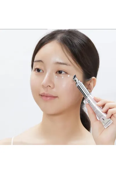  تصویر 6 : کرم دور چشم ترمیم کننده و ضد چروک ویبره دار سیکا کلاژن وی‌تی کازمتیک VT Cosmetics 