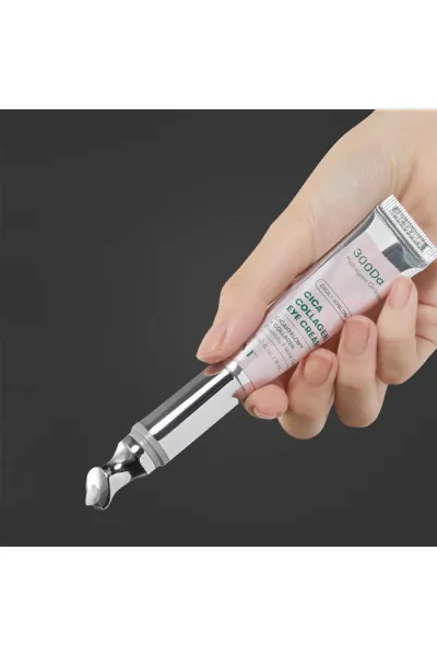  تصویر 7 : کرم دور چشم ترمیم کننده و ضد چروک ویبره دار سیکا کلاژن وی‌تی کازمتیک VT Cosmetics 