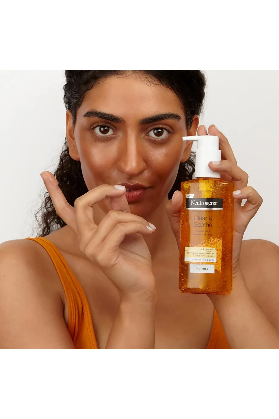 معرفی ژل پاک کننده آرایش میسلار زردچوبه Soothing Clear نیتروژنا Neutrogena