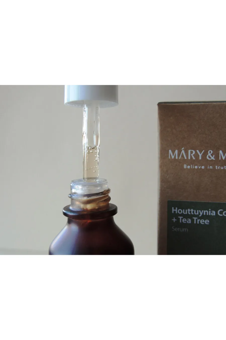 سرم تسکین دهنده هوتوینیا کورداتا و تی تری مری اند می Mary & May مناسب پوست حساس