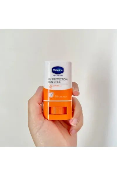  تصویر 1 : Vaseline وازلین  ضد آفتاب استیکی spf50  