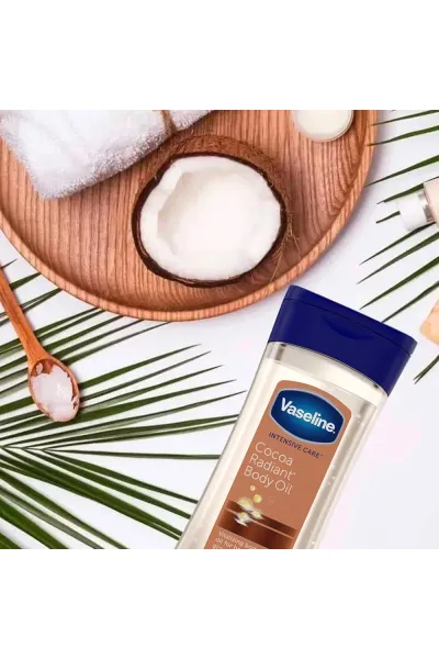 تصویر 2 : ژل روغن بدن آبرسان و درخشان کننده کاکائو رادیانت وازلین Vaseline 