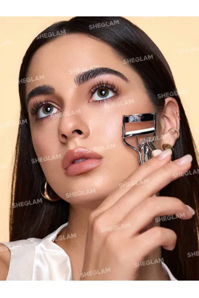  تصویر 5 : فرمژه حرفه‌ای مدل Made For Me Eyelash Curler شیگلم Sheglam 