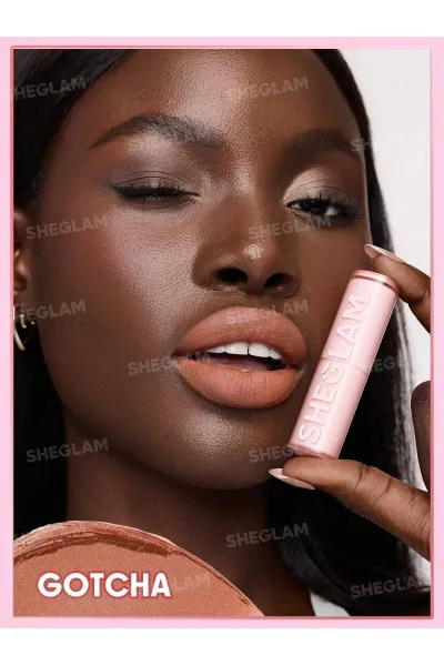  تصویر 4 : رژ لب کوشنی سبک مات و مخملی مدل Lip Veil Cushion رنگ Gotcha شیگلم Sheglam 