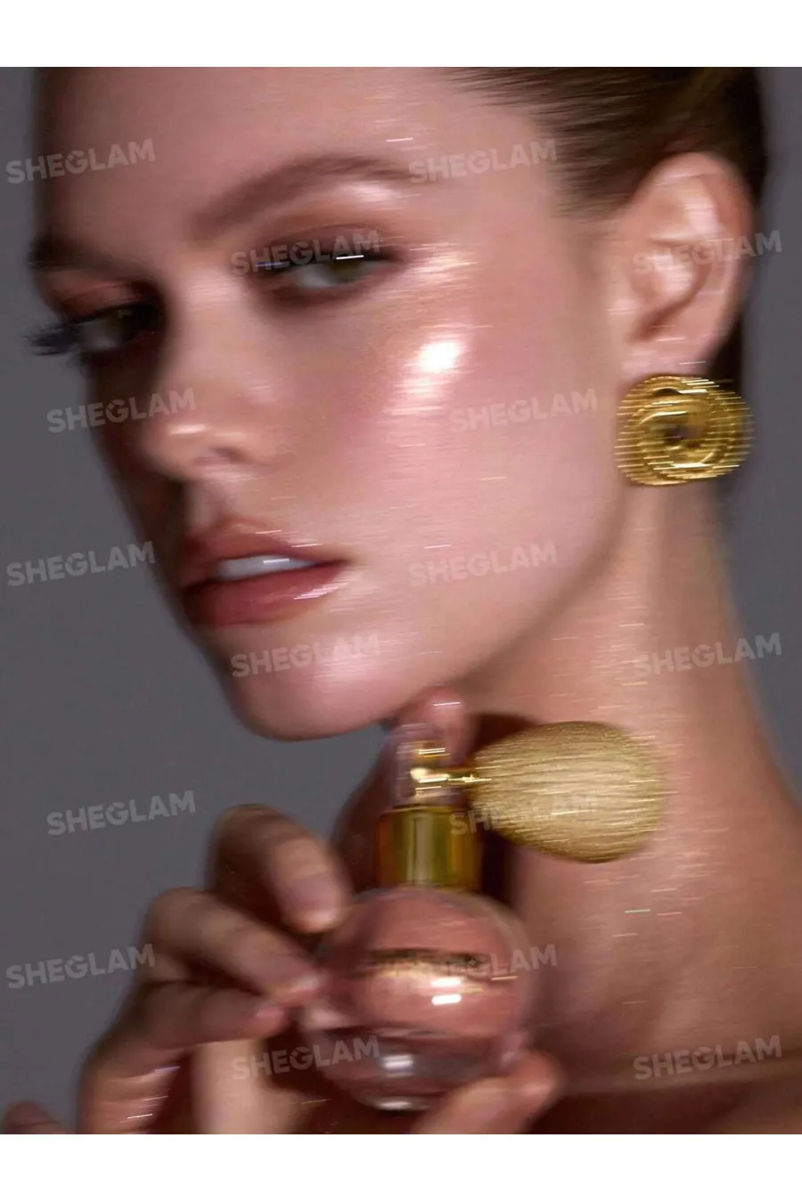 مزایای استفاده از اسپری هایلایتر و براق کننده بدن Go Go Glow رنگ زرشکی درخشان Crimson Sparkle شیگلم Sheglam Sheglam Go Go Glow Highlighting Body Mist-Crimson Sparkle مزایای استفاده از اسپری هایلایتر و براق کننده بدن Go Go Glow رنگ زرشکی درخشان Crimson Sparkle شیگلم Sheglam Sheglam Go Go Glow Highlighting Body Mist-Crimson Sparkle