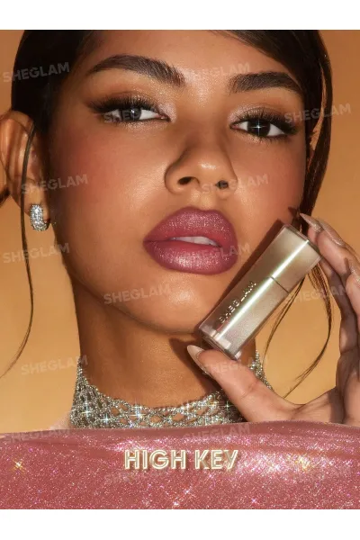  تصویر 4 : رژ لب مایع اکلیلی مدل Stardust Swipe Glitter Liquid Lipstick رنگ صورتی روشن درخشان (High Key) شیگلم Sheglam 