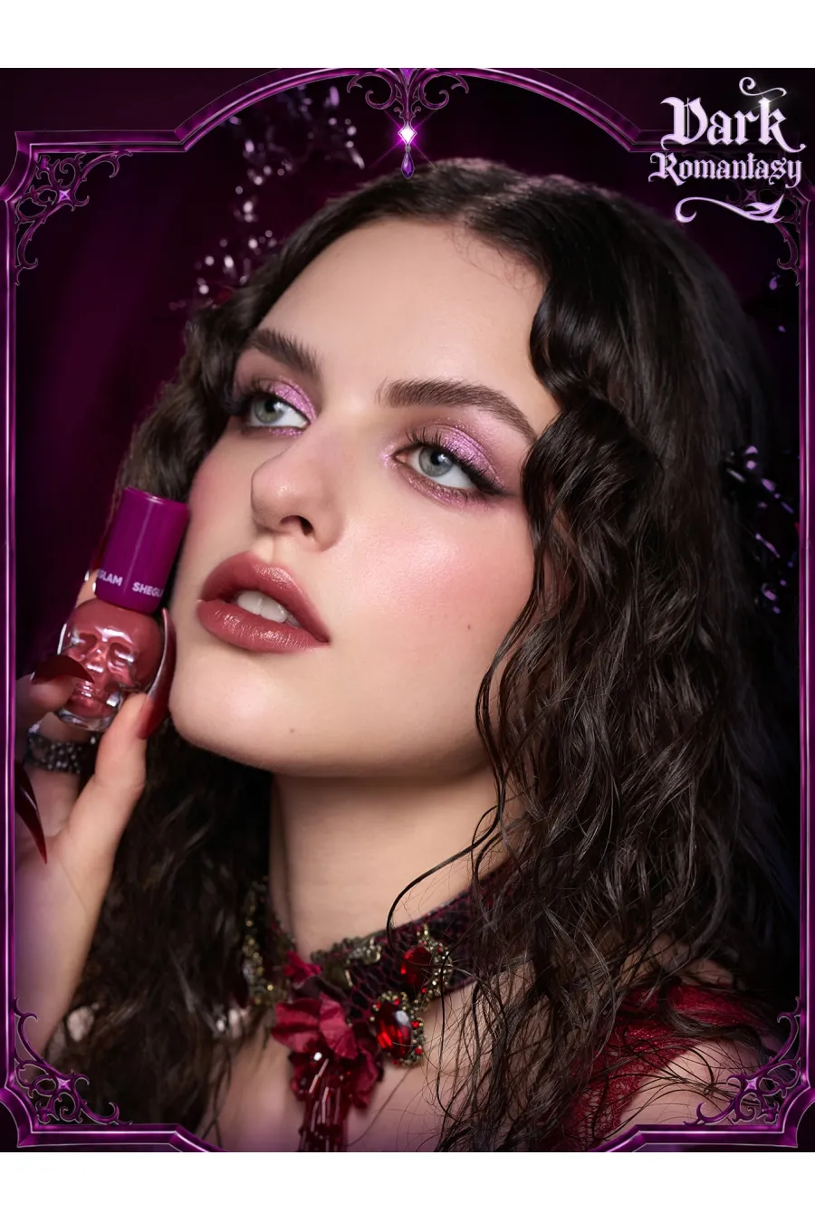 روش استفاده از تینت لب و گونه Dark Romantasy Rich Crimson با رنگ قرمز زرشکی شیگلم Sheglam