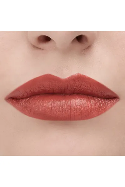  تصویر 1 : رژ لب براق 139 Dusty Nude نود خاکی با جلوه درخشان و طبیعی لایکد LYKD 