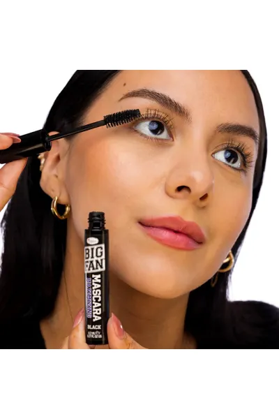  تصویر 2 : ریمل حجم‌دهنده Big Fan Maskara Maximizing Siyah مشکی برای مژه‌های پرپشت دبالم The balm 