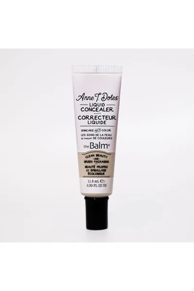  تصویر 2 : کانسیلر مایع شماره 2 با پوشش طبیعی و جلوه‌ای یکدست روی پوست دبالم The balm 