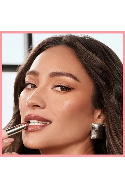  تصویر 7 : بالم لب رنگی 05 Peach Quench هلویی با شی باتر و هیالورونیک اسید میبلین نیویورک Maybelline New York 