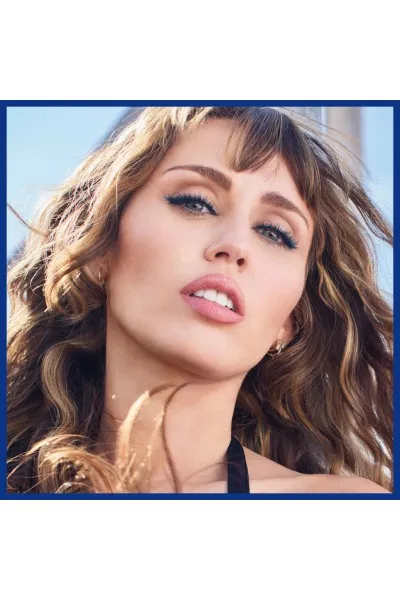  تصویر 5 : ریمل بلندکننده و حجم‌دهنده مژه Sky High رنگ Navy Blue آبی سرمه‌ای میبلین نیویورک Maybelline New York 