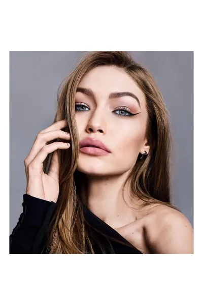  تصویر 4 : خط چشم مویی هایپر پریسایز 700 Siyah مشکی با ماندگاری تمام‌روز Hyper Precise All Day Eyeliner 700 Siyah میبلین نیویورک Maybelline New York 