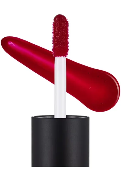  تصویر 2 : تینت لب Water Lip Stain رنگ Girl Gang؛ شرابی سبک و ماندگار Water Lip Stain 3 Girl Gang فلورمار Flormar 