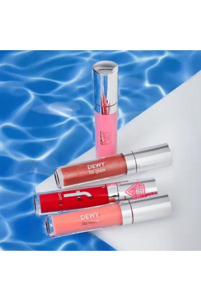  تصویر 6 : برق لب لیپ گلیز Wet Lips رنگ شفاف با جلوه‌ای براق و شیشه‌ای Dewy Lip Glaze Lip Gloss 1 Wet Lips فلورمار Flormar 