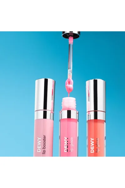  تصویر 3 : برق لب گلیز رنگ Vibrant Red قرمز با جلوه‌ای براق و درخشان Dewy Lip Glaze Lip Gloss 9 Vibrant Red فلورمار Flormar 