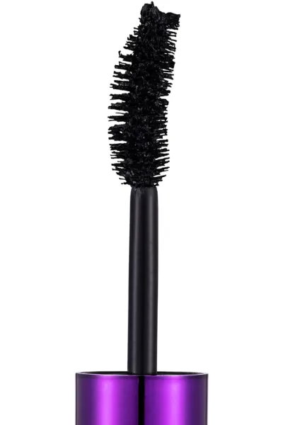  تصویر 2 : ریمل فرکننده و حالت‌دهنده مژه با رنگ Black مشکی کلاسیک و پررنگ Precious Curl LF71 Black Classic Mascara فلورمار Flormar 
