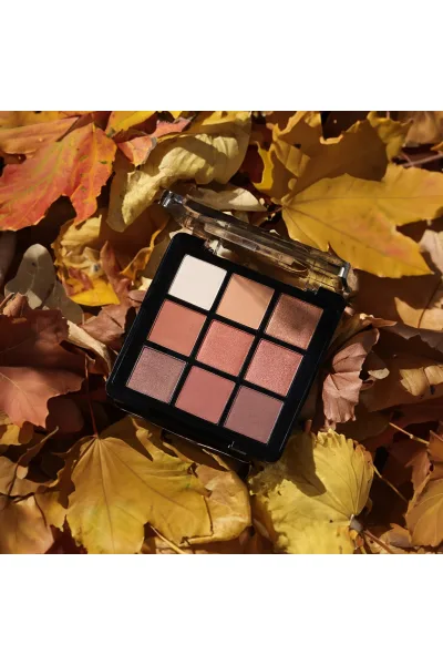  تصویر 5 : پالت سایه چشم Sunset رنگ غروب آفتاب با بافت کرمی و براق Eye Shadow Palette Creamy Texture Shimmer Eyeshadow Palette 3 Sunset فلورمار Flormar 