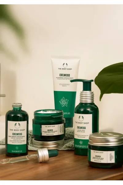  تصویر 6 : BodyShop بادی شاپ  کرم روز آبرسان و جوانساز  