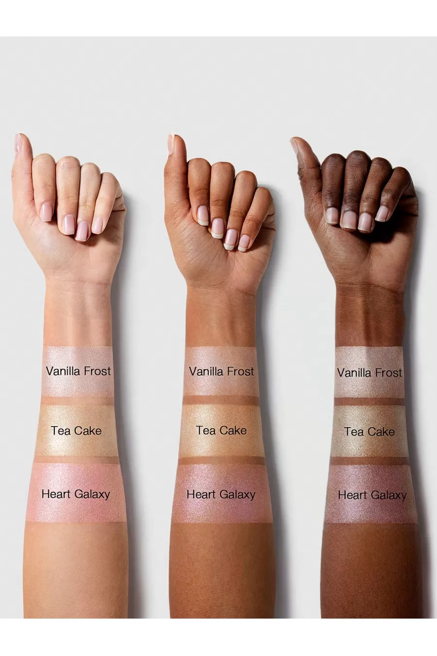 هایلایتر فضایی رنگ Vanilla Frost شیگلم Sheglam مناسب برای تناژهای مختلف پوست هایلایتر فضایی رنگ Vanilla Frost شیگلم Sheglam مناسب برای تناژهای مختلف پوست