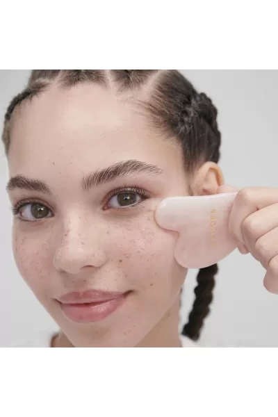  تصویر 3 : SEPHORA سفورا  سنگ ماساژ رز کوارتز گواشا صورت و گردن  